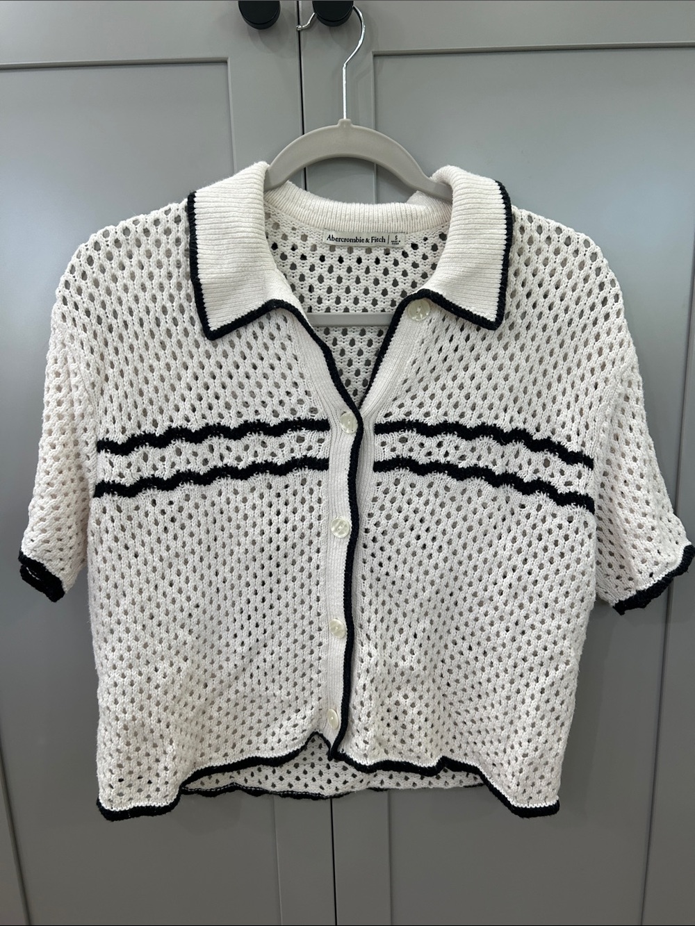 Abercrombie & Fitch Short Sleeve Crochet Style Polo Top Cream Black Trim S
